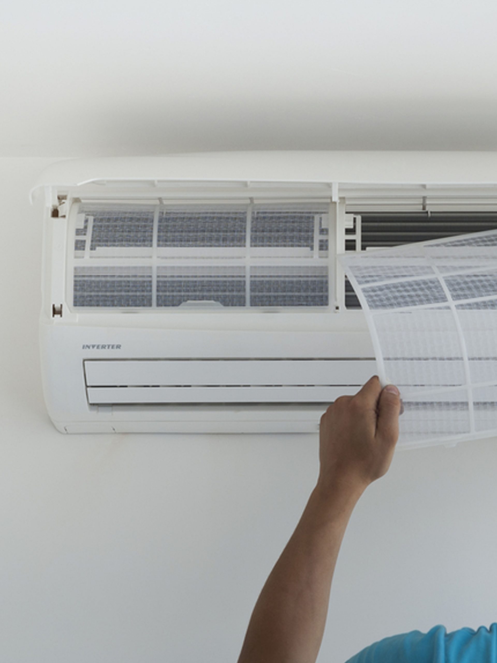 ניקוי פילטרים במזגן